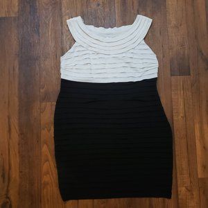 London Times Tiered Black and White Dress SZ 18W